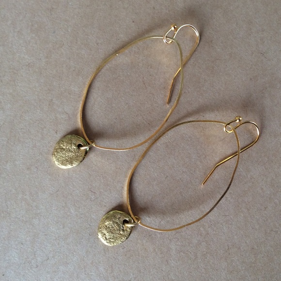 NEW Earrings - Picture 3 of 6